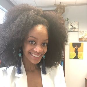 Meet your Posher, Celena